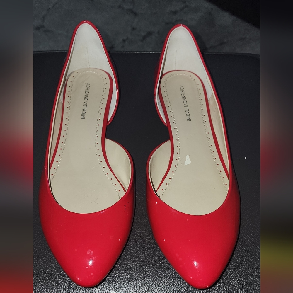 New Women's patent leather red dress shoes, size 9.5